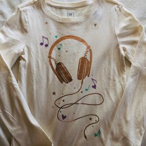 Gap kids headphones shirt